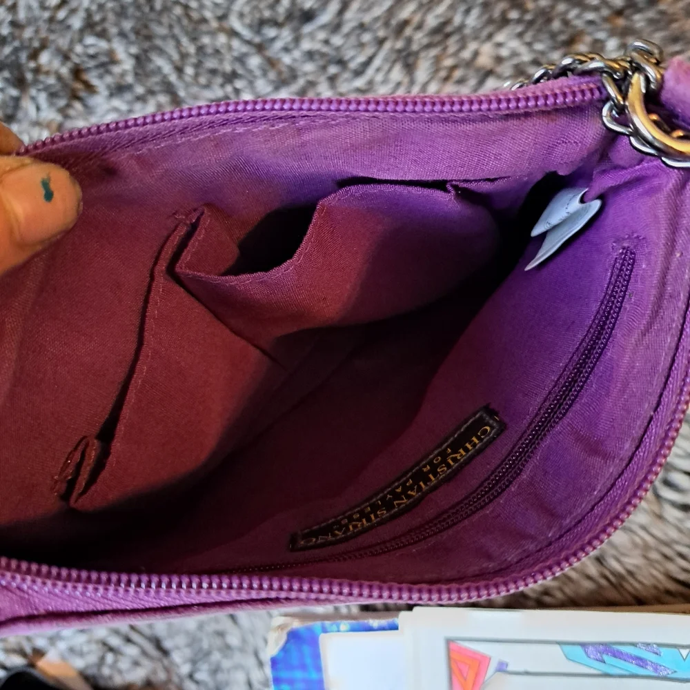 Purses - Picture 9 of 11